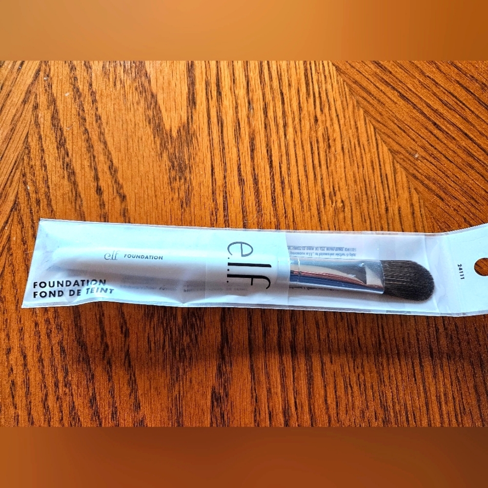E.L.F. foundation brush